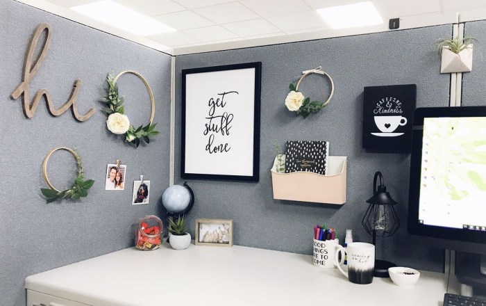 How to Decorate a Social Work Office