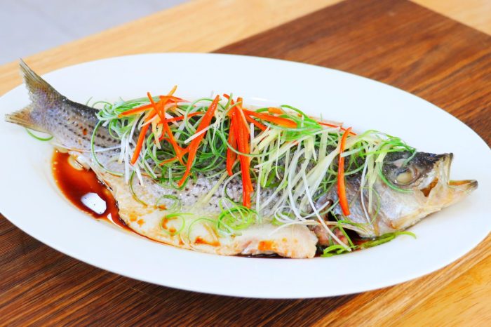 How to cook whole fish asian style